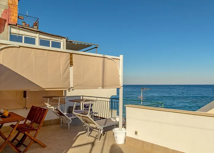 Casa Margot Appartamento Giardini Naxos